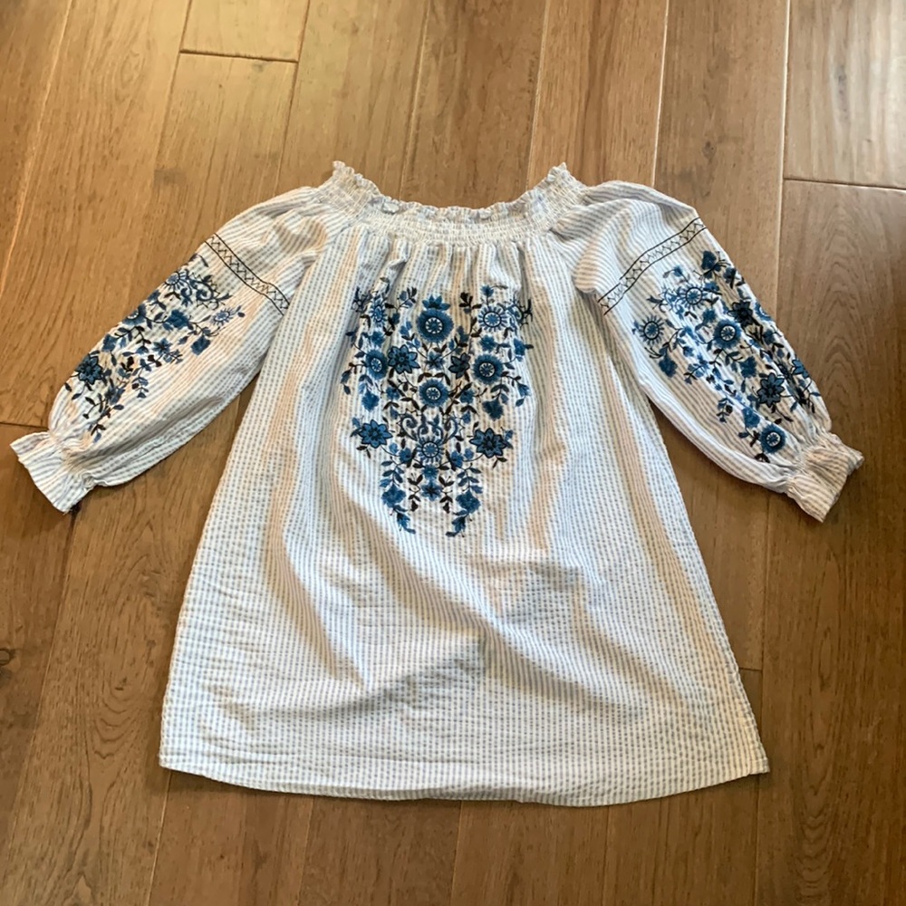 Goodnight Macaroon blue & white embroidered off shoulder LS dress small